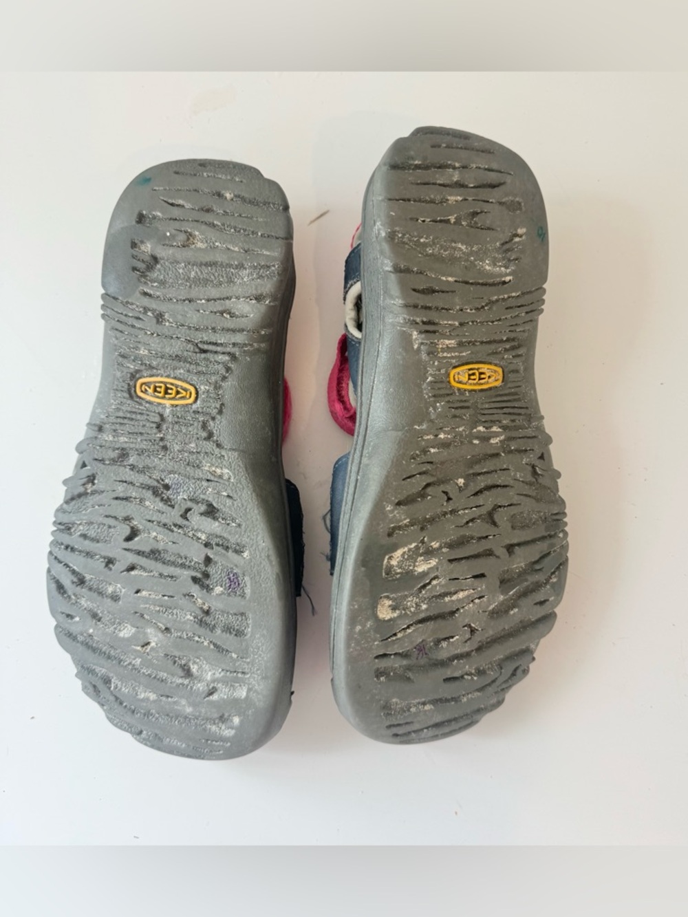 KEEN Sz 1 Girls Youth Kids Rose Midnight Sandals Outdoor Hiking Water Pink Blue - Picture 7 of 8